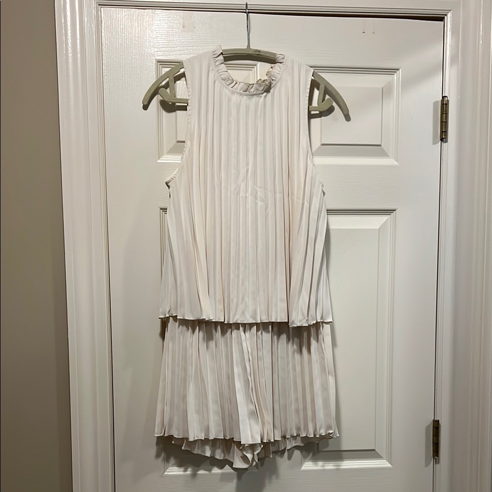 Elegant Cream Sleeveless romper (cupshe)